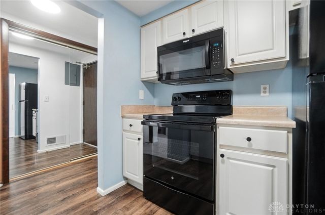 1016 Hidden Landing Trail F, Dayton, OH 45449