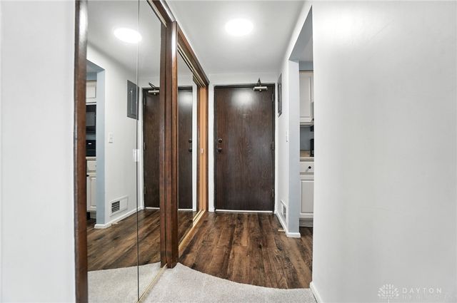 1016 Hidden Landing Trail F, Dayton, OH 45449