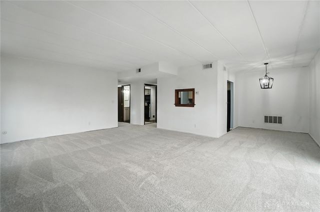 1016 Hidden Landing Trail F, Dayton, OH 45449