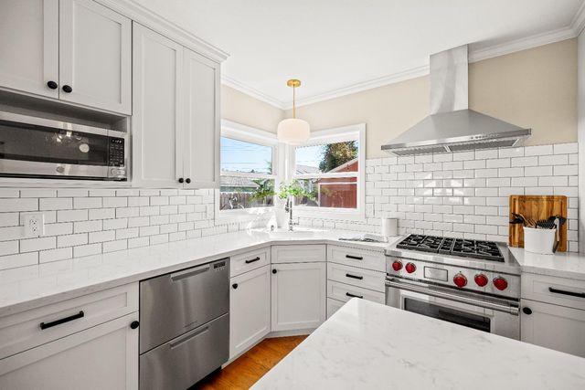 847 56th St, Sacramento, CA 95819