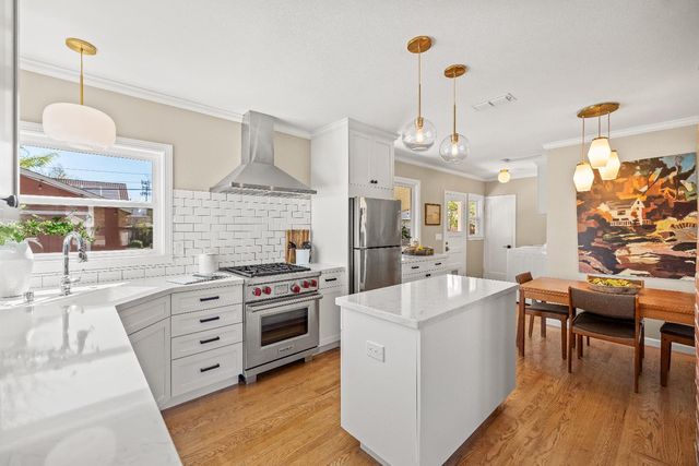 847 56th St, Sacramento, CA 95819