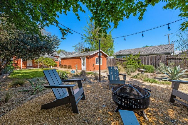 847 56th St, Sacramento, CA 95819