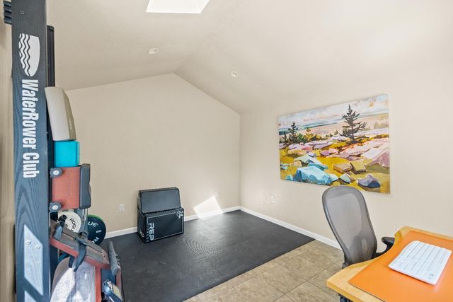 847 56th St, Sacramento, CA 95819