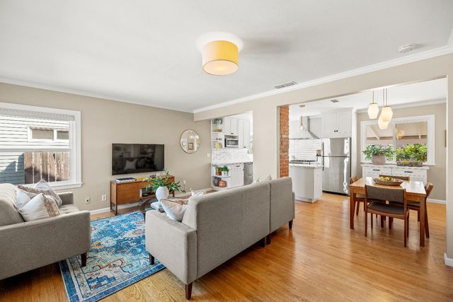 847 56th St, Sacramento, CA 95819