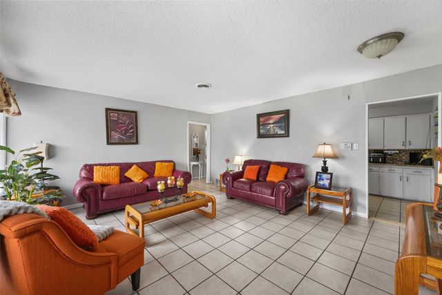 3524 Fossil Drive, Fort Worth, TX 76111