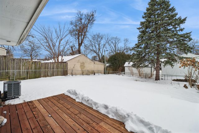 2606 E 39th Street, Des Moines, IA 50317