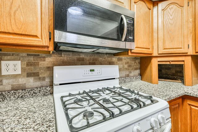 5404 RAYMOND TELLES Drive, El Paso, TX 79924