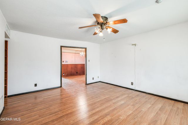 5404 RAYMOND TELLES Drive, El Paso, TX 79924