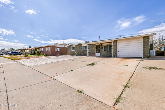5404 RAYMOND TELLES Drive, El Paso, TX 79924