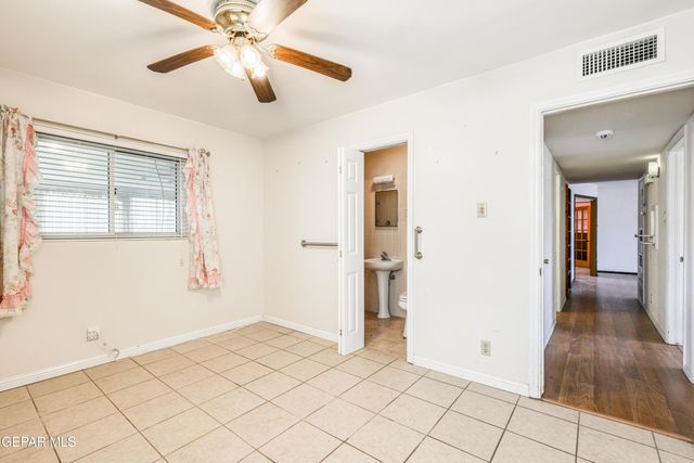 5404 RAYMOND TELLES Drive, El Paso, TX 79924