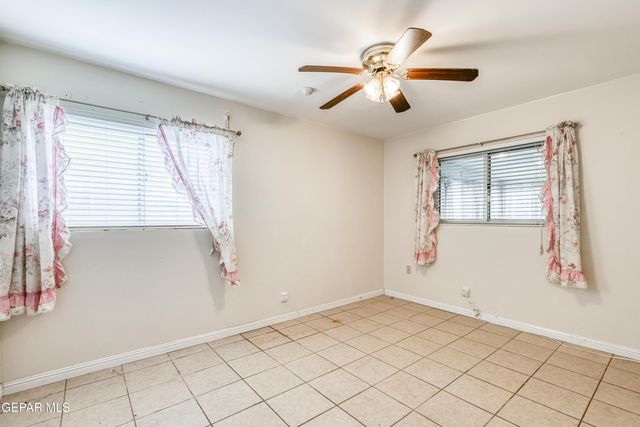5404 RAYMOND TELLES Drive, El Paso, TX 79924