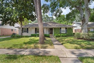 5534 Lymbar Drive, Houston, TX 77096