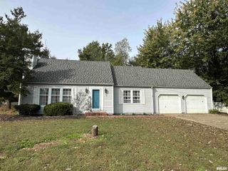 1307 CHARLES Street, Carterville, IL 62918