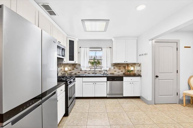 7116 Canaveral Way, North Highlands, CA 95660