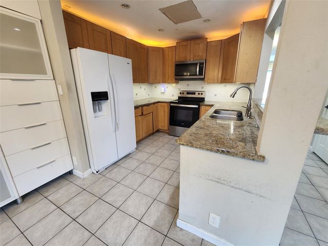 11002 Hammerly Boulevard 172, Houston, TX 77043