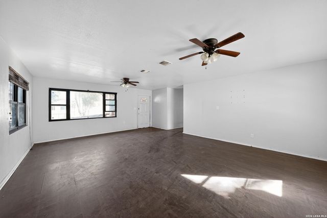 761 Avenue F, Poteet, TX 78065