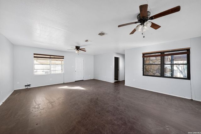 761 Avenue F, Poteet, TX 78065