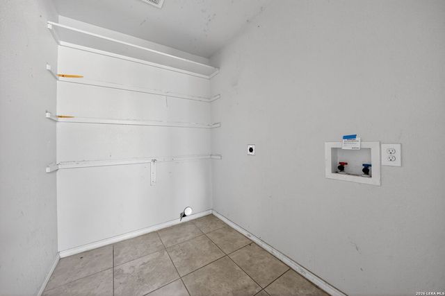 761 Avenue F, Poteet, TX 78065