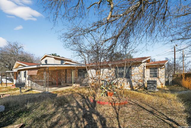 761 Avenue F, Poteet, TX 78065