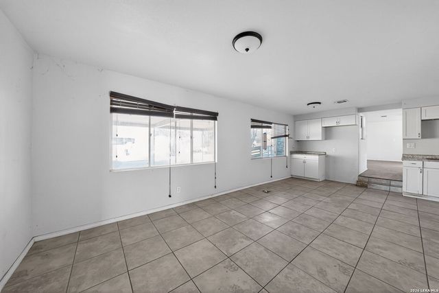 761 Avenue F, Poteet, TX 78065