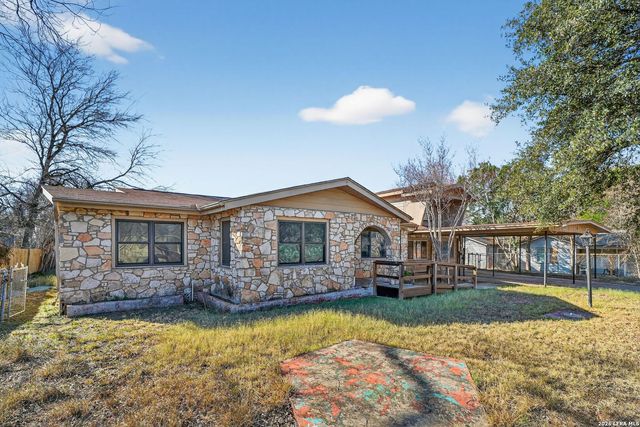 761 Avenue F, Poteet, TX 78065