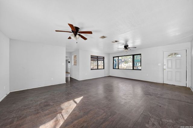 761 Avenue F, Poteet, TX 78065