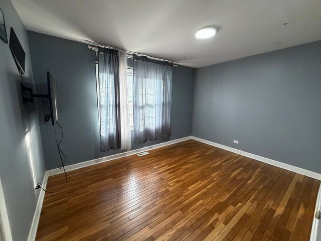 1200 Glen Lane, Hoffman Estates, IL 60169