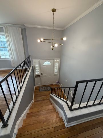 1200 Glen Lane, Hoffman Estates, IL 60169