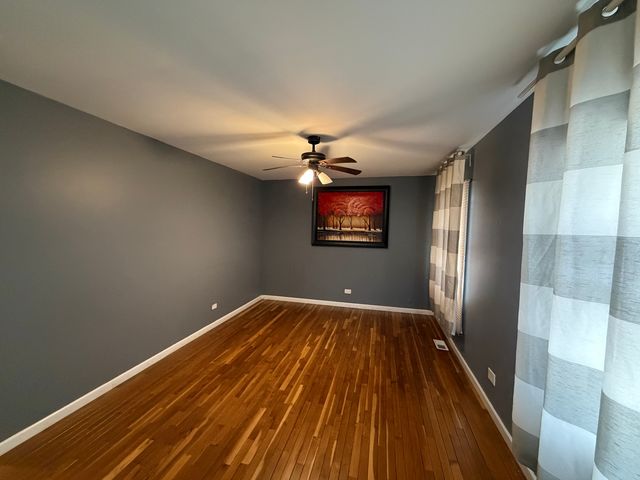 1200 Glen Lane, Hoffman Estates, IL 60169