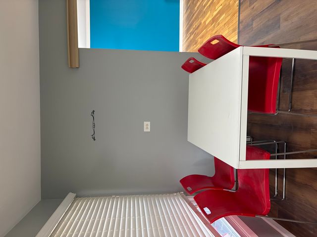 1200 Glen Lane, Hoffman Estates, IL 60169