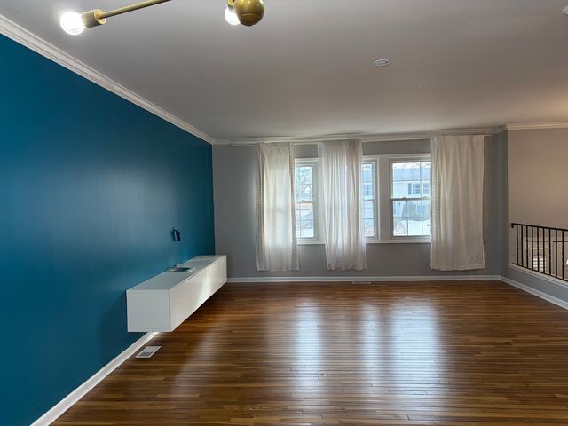 1200 Glen Lane, Hoffman Estates, IL 60169