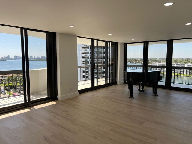 108 Lakeshore Drive, North Palm Beach, FL 33408