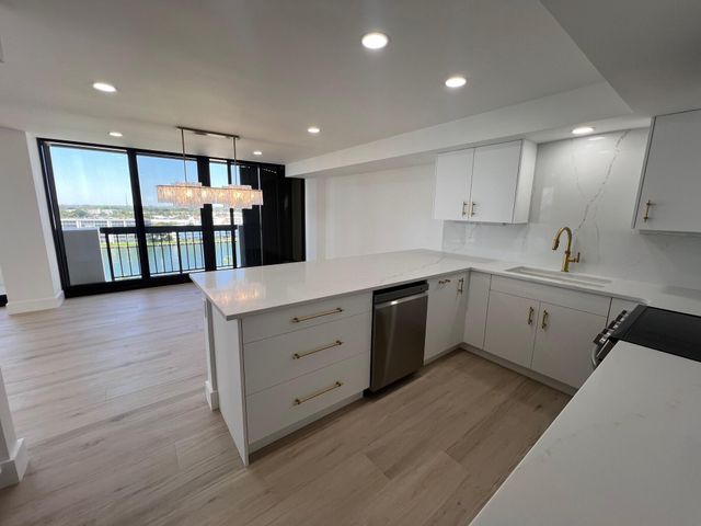 108 Lakeshore Drive, North Palm Beach, FL 33408