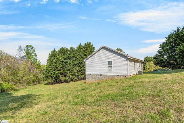 531 Everette Butler Drive, Inman, SC 29349