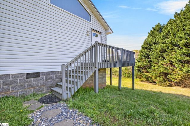 531 Everette Butler Drive, Inman, SC 29349