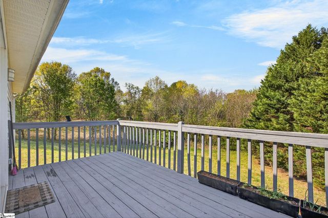 531 Everette Butler Drive, Inman, SC 29349