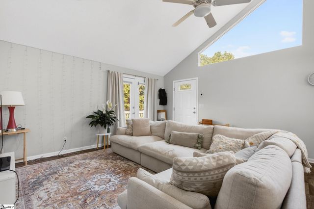 531 Everette Butler Drive, Inman, SC 29349