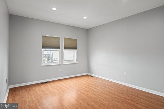2310 E CABOT ST, Philadelphia, PA 19125
