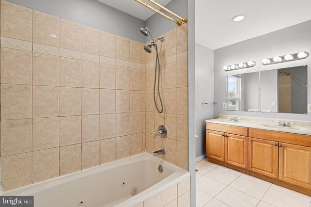 2310 E CABOT ST, Philadelphia, PA 19125