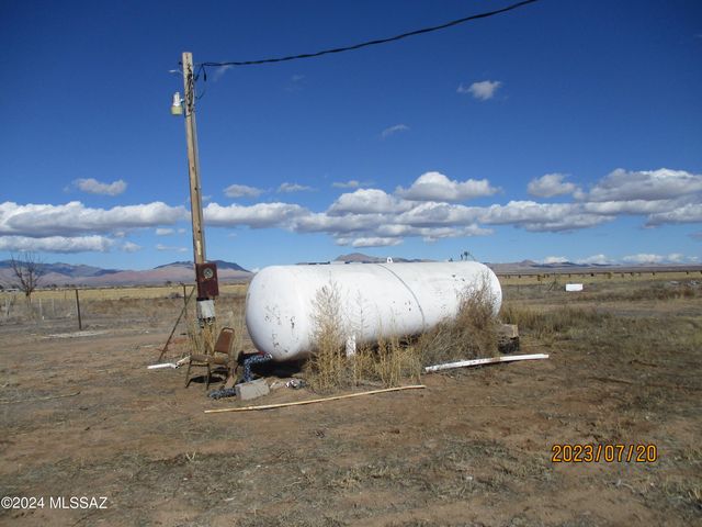 6040 11050 N FORT GRANT Road, Willcox, AZ 85643
