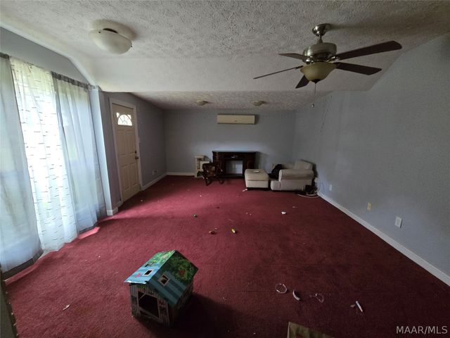 114 E Teri Court, Prattville, AL 36066