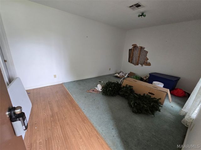 114 E Teri Court, Prattville, AL 36066