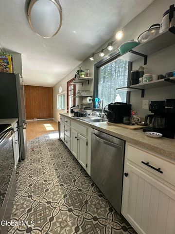 16 John Street, Queensbury, NY 12804