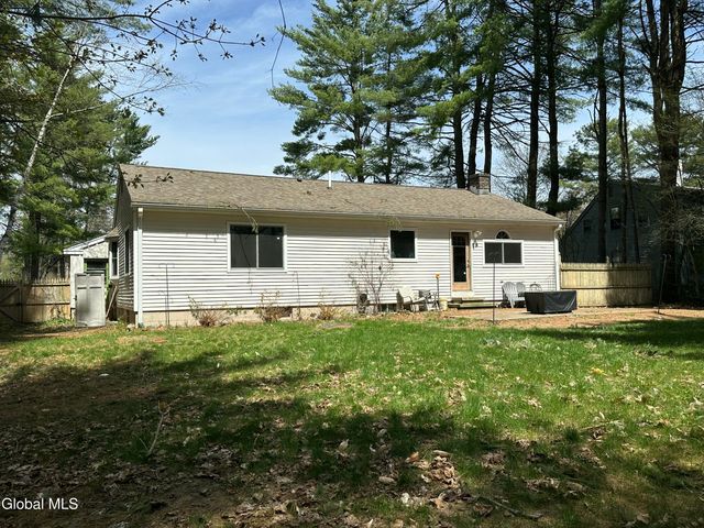 16 John Street, Queensbury, NY 12804