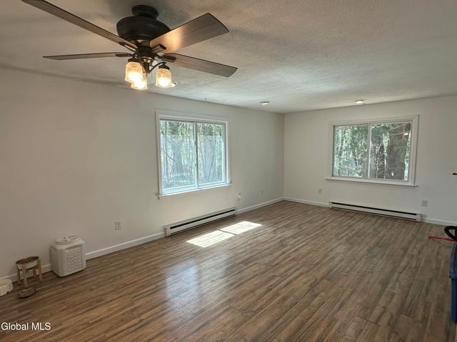 16 John Street, Queensbury, NY 12804