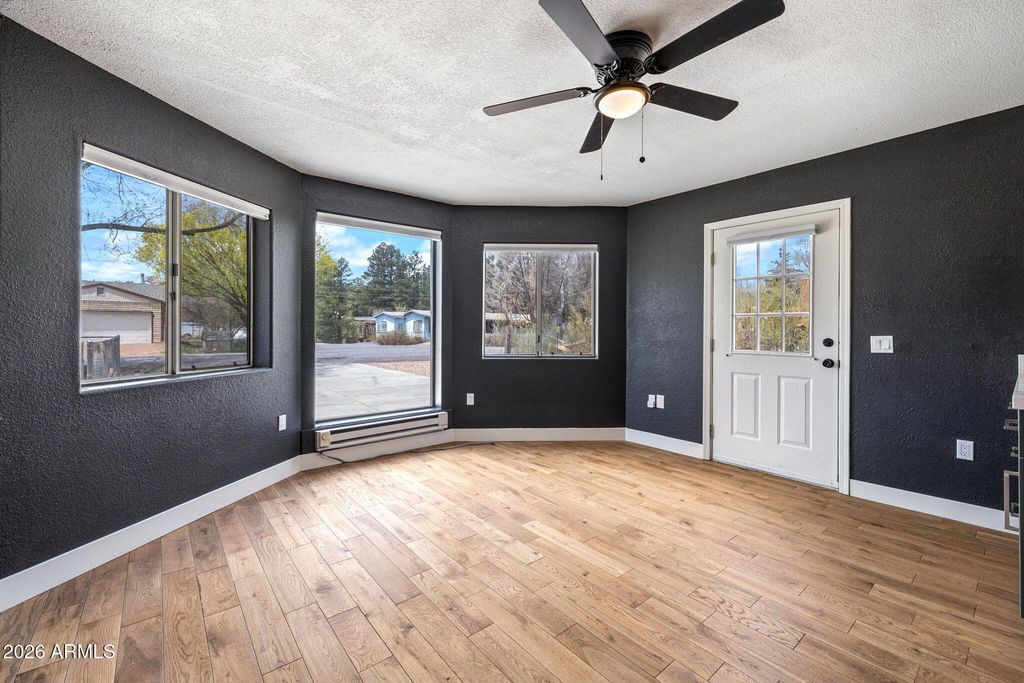 Image 8 of property listing at 3425 Porter Street, Heber, AZ 85928