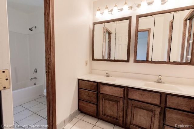 11171 Lapeer Road, Davison, MI 48423