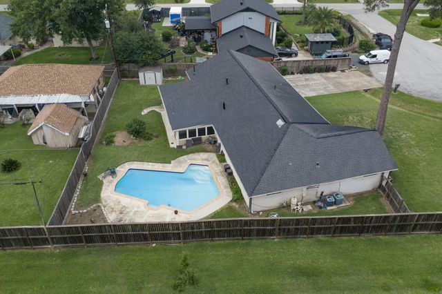 12814 Eastbrook Drive, Houston, TX 77013