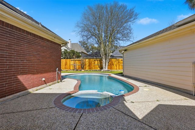 19822 Emerald Springs Drive, Houston, TX 77094