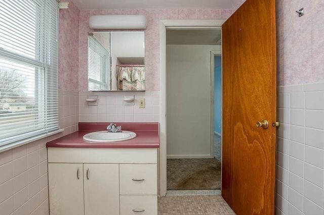 18 Howie Rd, Braintree, MA 02184